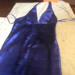 I’m selling a blue bcbgmaxazria dress